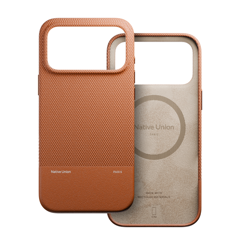iPhone 17 Pro Max / Tan