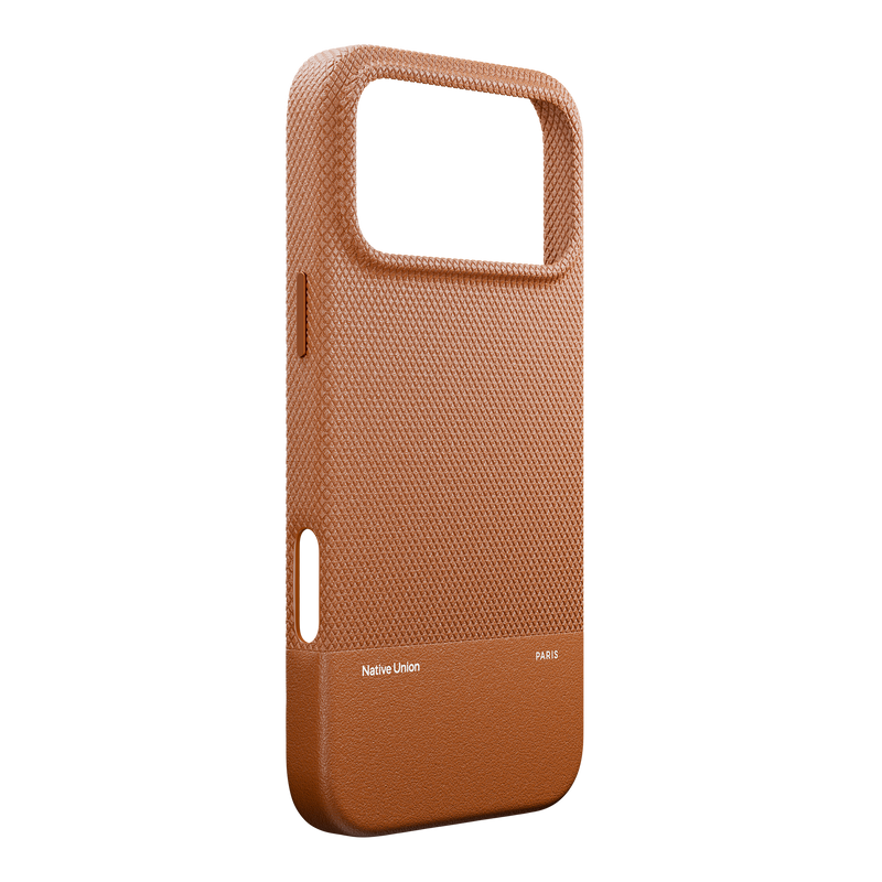 iPhone 17 Pro Max / Tan