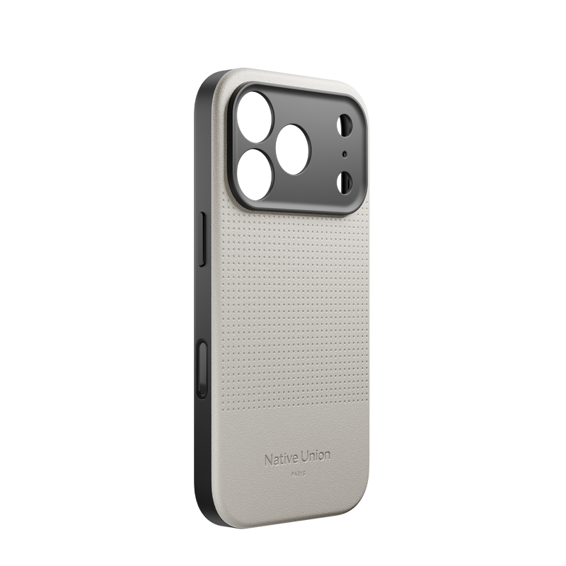 iPhone 17 Pro / Sandstone