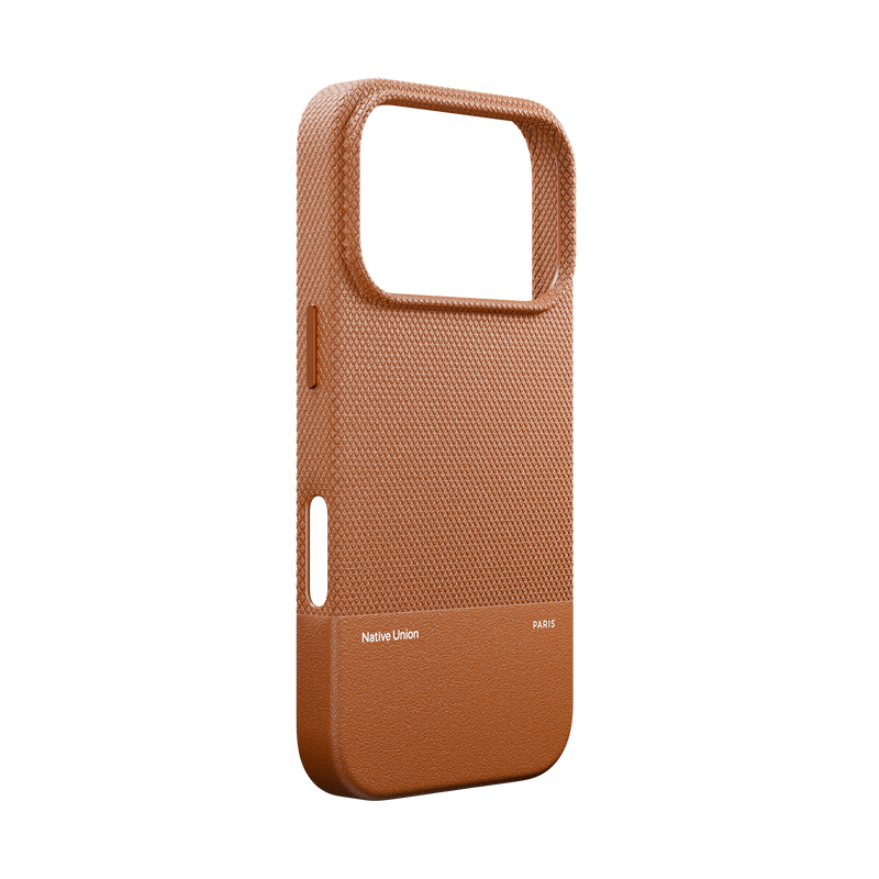 iPhone 17 Pro / Tan