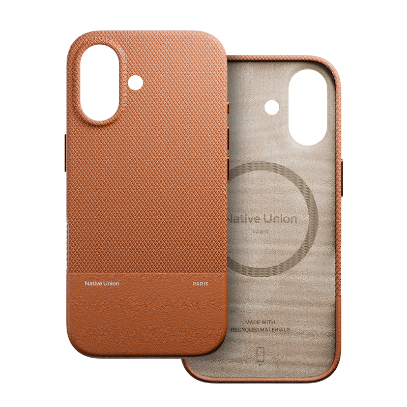 iPhone 17 / Tan