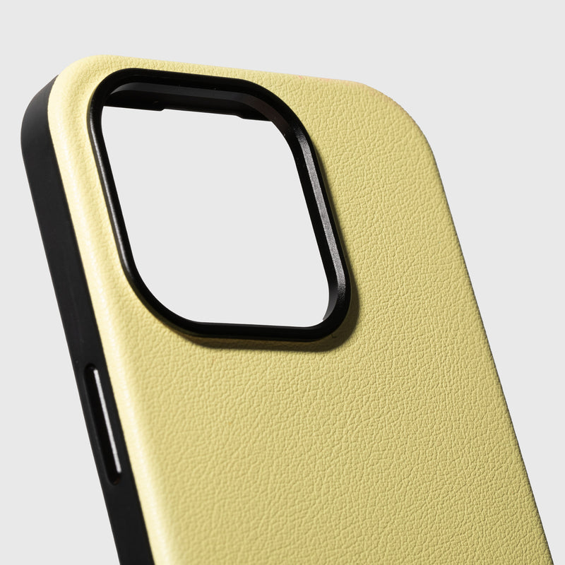 iPhone 16 Pro / Lemon