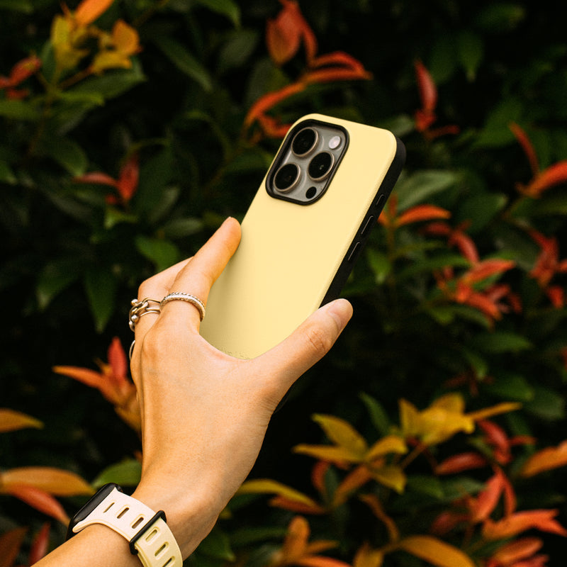 iPhone 16 Pro / Lemon
