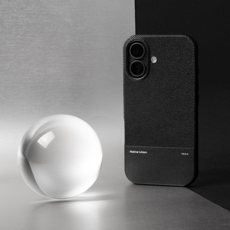 iPhone 17 / Black
