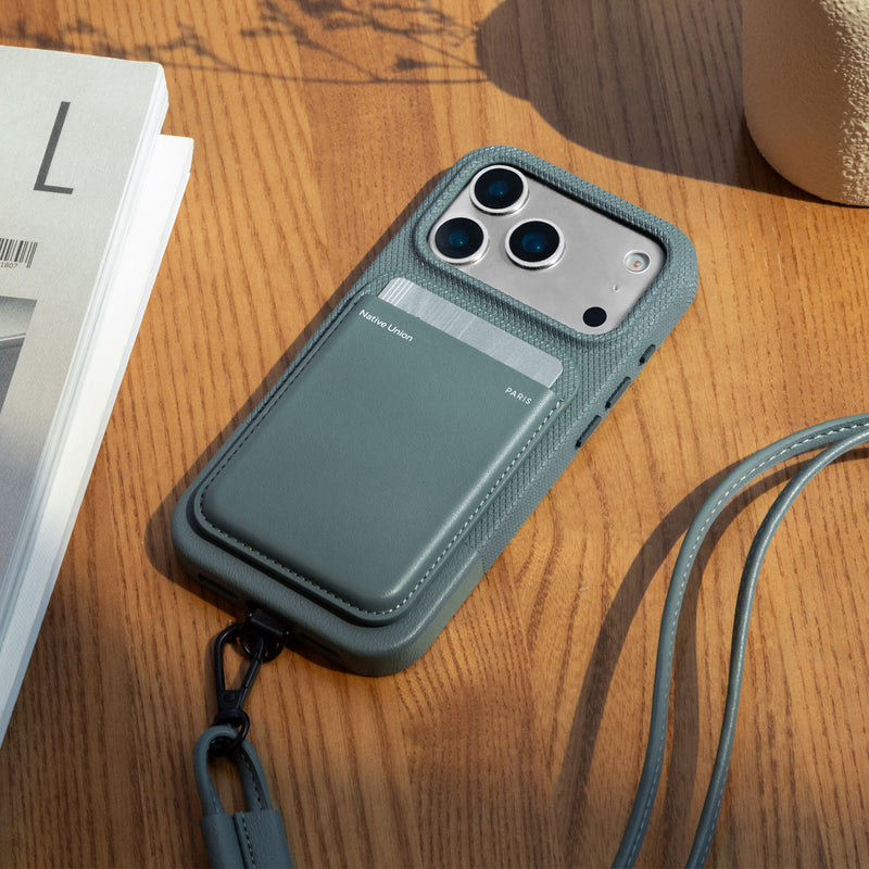 iPhone 17 Pro / Slate Green