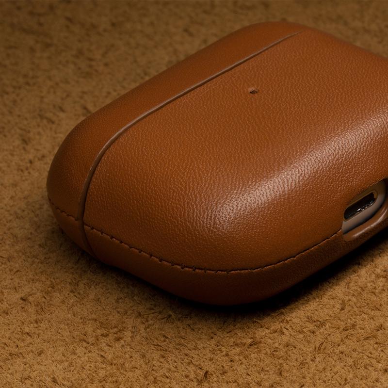 39589857460363,39589857493131,Leather Case for AirPods Pro