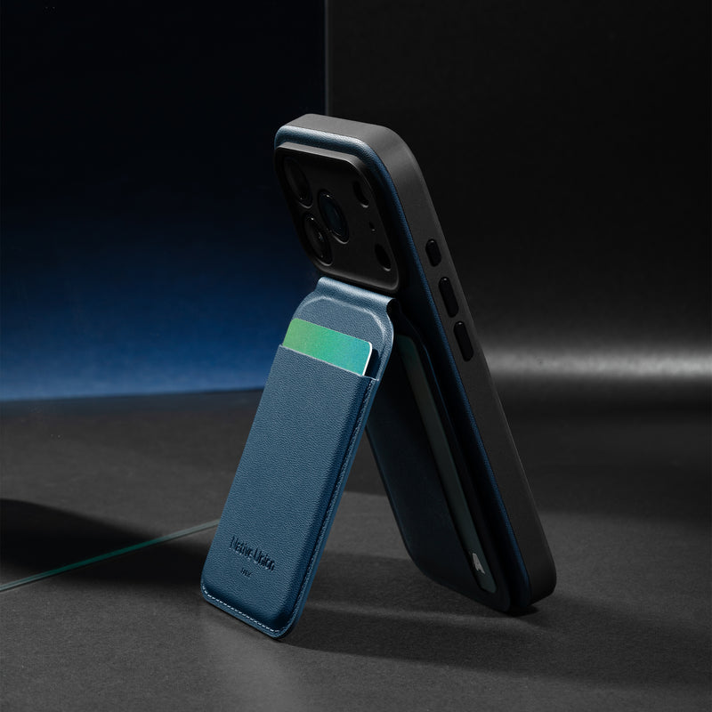 iPhone 18 Pro / Navy