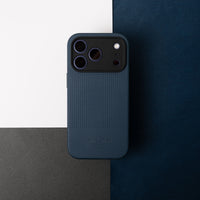 iPhone 18 Pro / Navy
