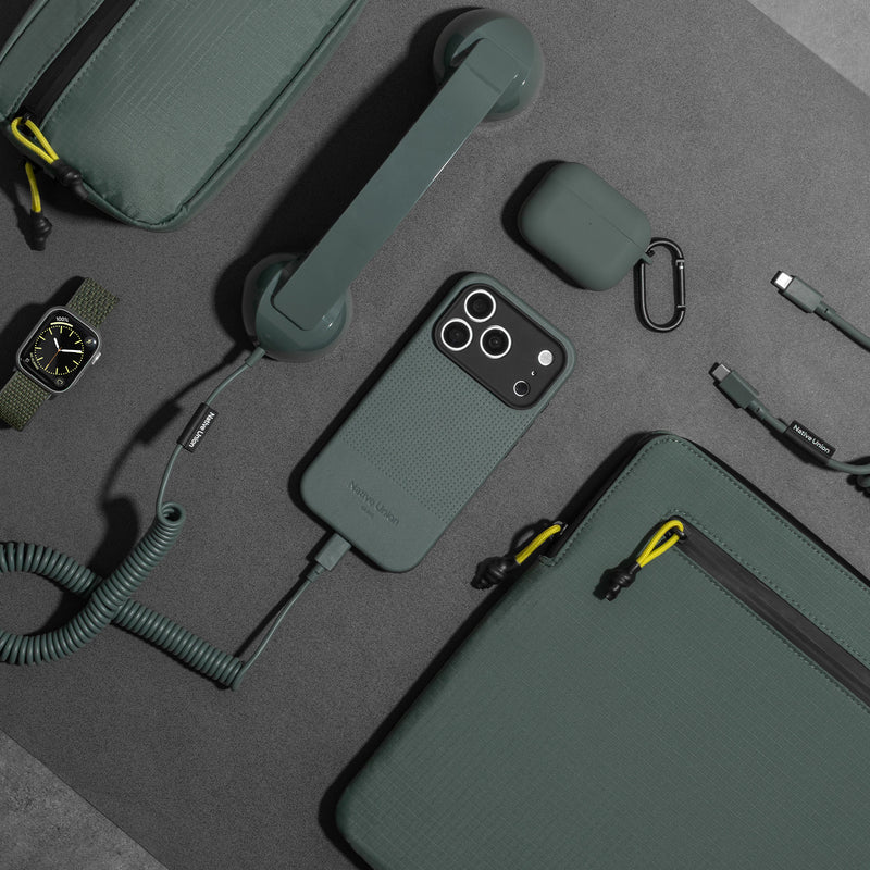 iPhone 18 Pro / Slate Green
