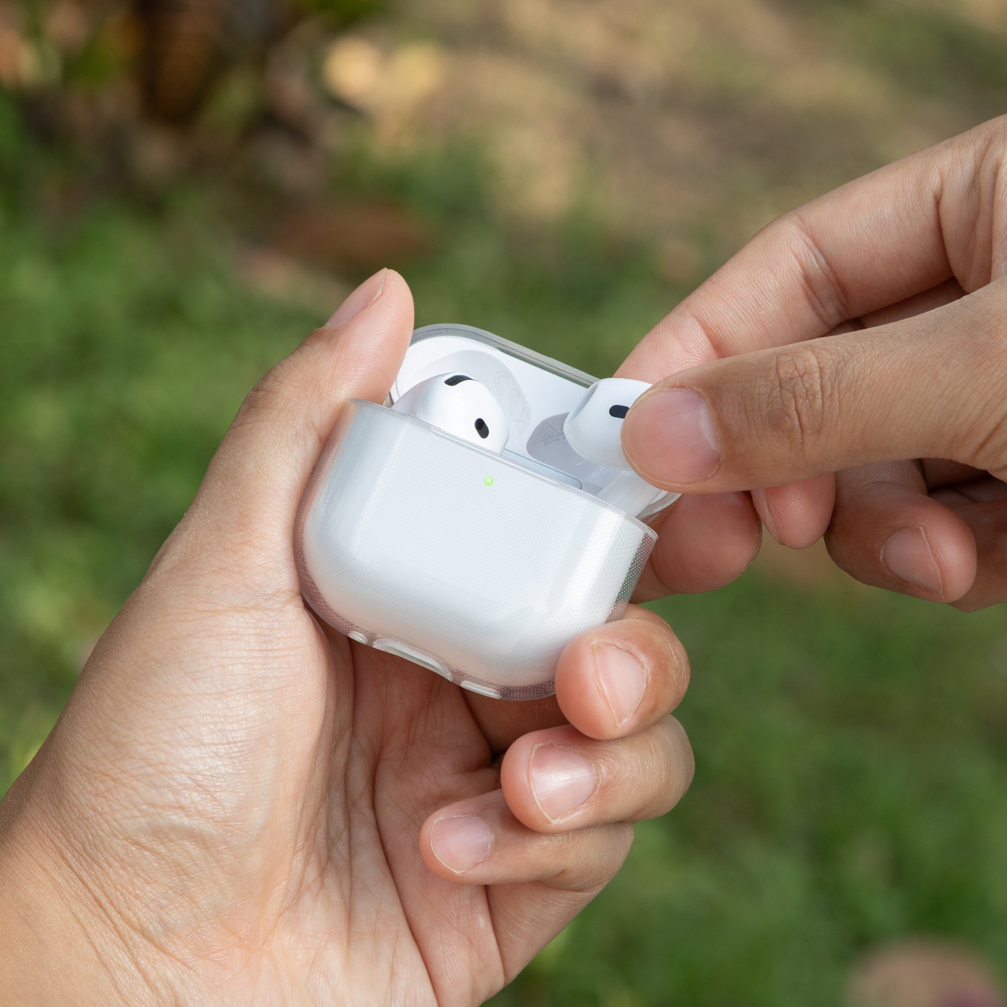 (Re)Clear Case for AirPods 4
