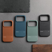 iPhone 17 Pro / Tan