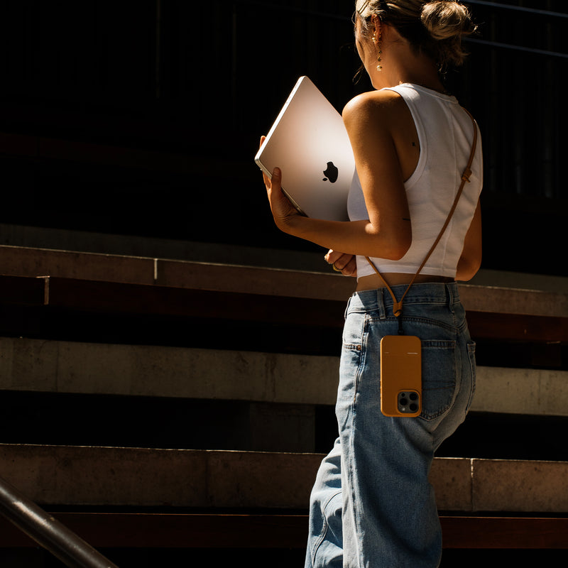 iPhone 15 Pro / Kraft