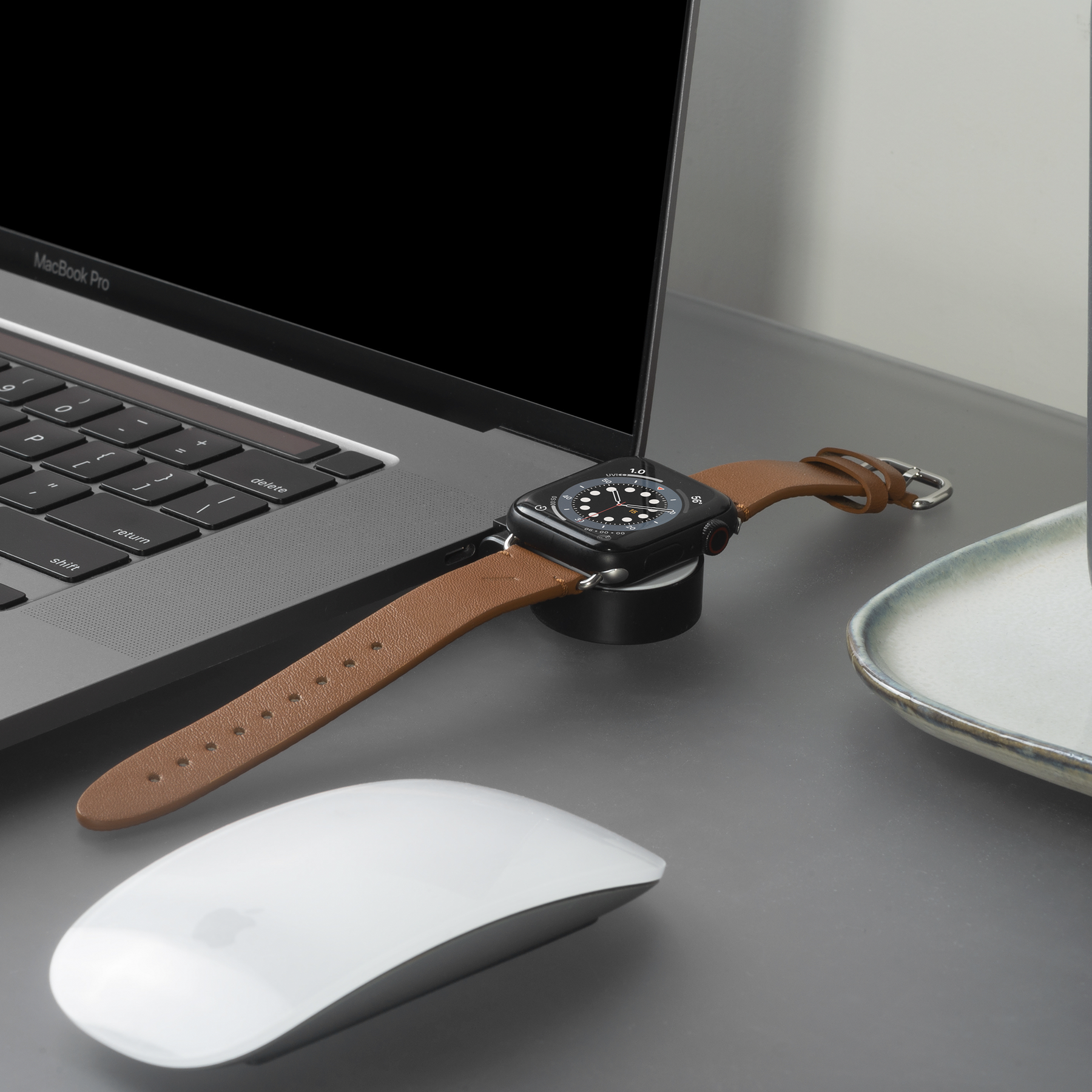 Apple charging puck hotsell