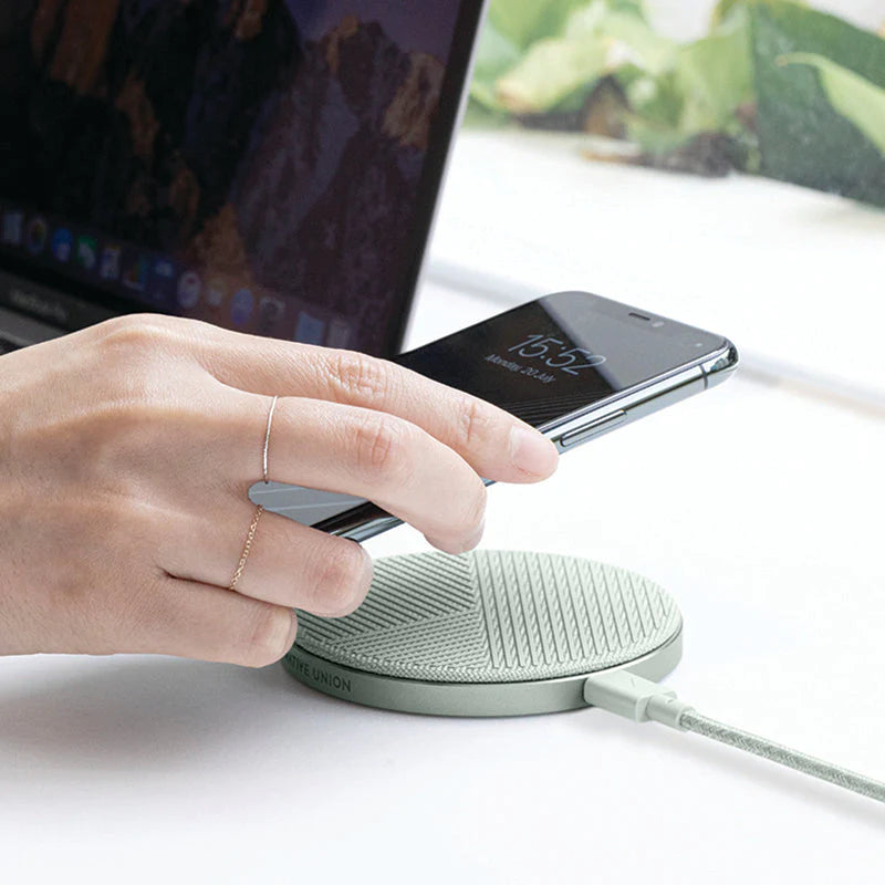 34253235290251,34253235323019,34253235355787,34253235388555,Drop Wireless Charger