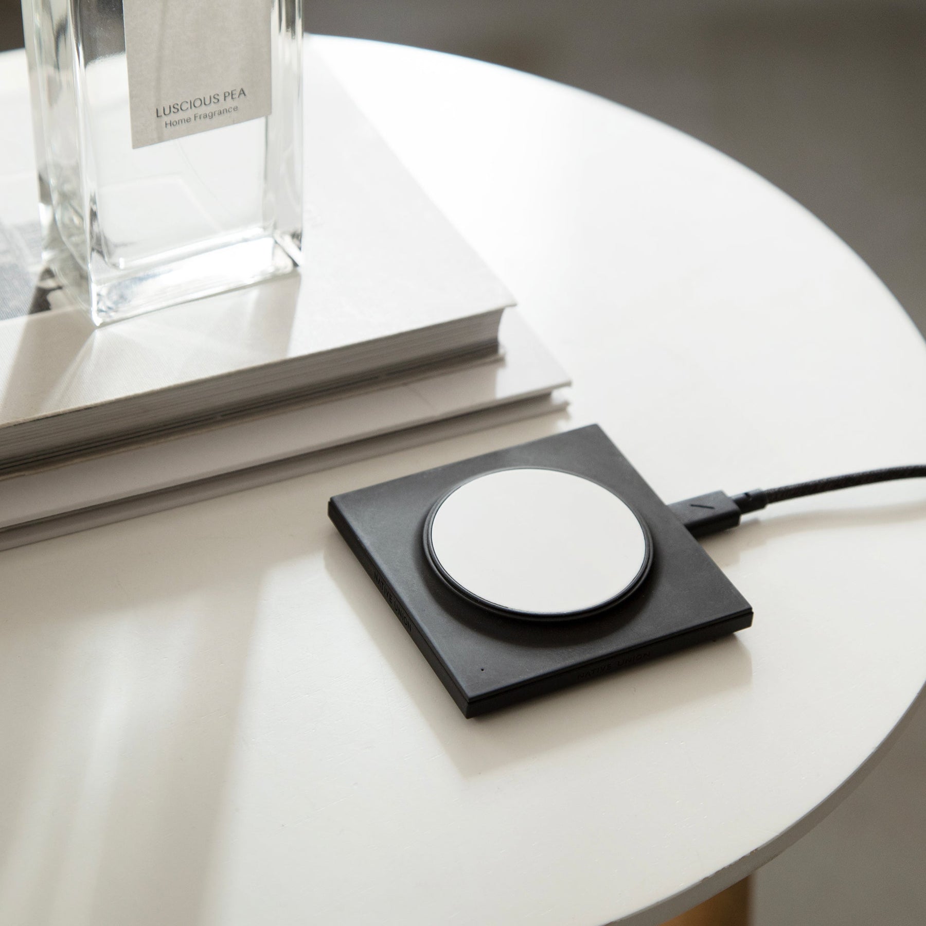 Drop Magnetic Wireless Charger