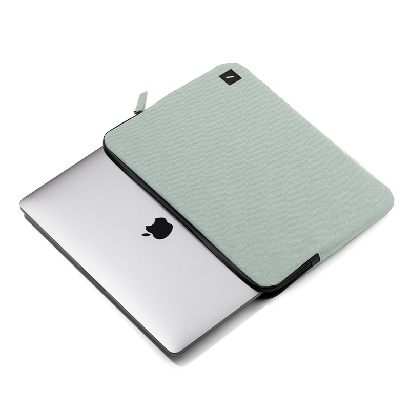 Stow Lite Sleeve for MacBook 16 2020